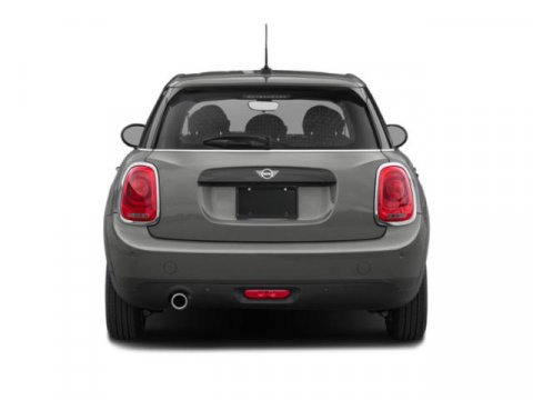 Used 2019 MINI Cooper 4-Door Hardtop image 5