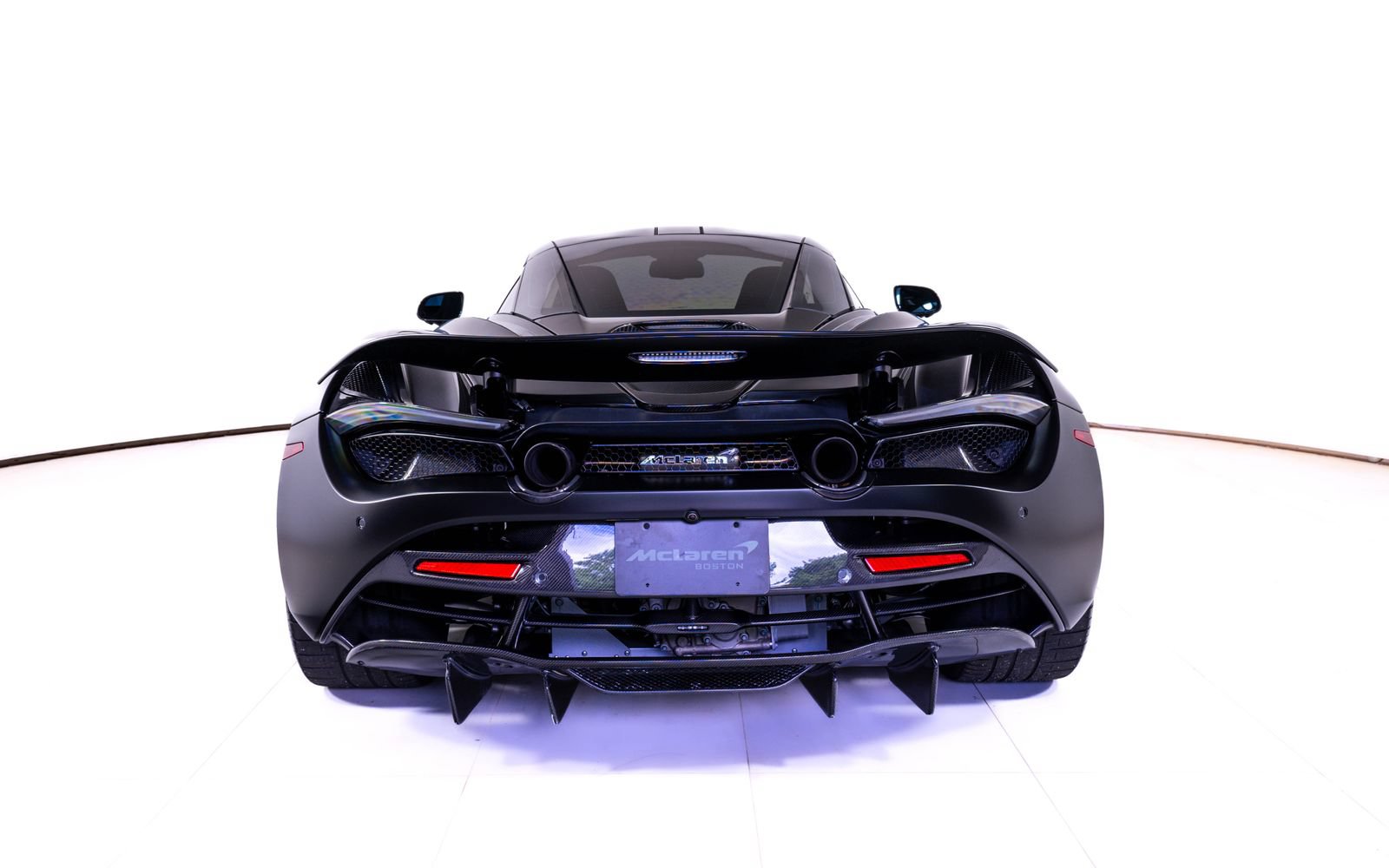 Used 2019 McLaren 720S Performance RWD image 4