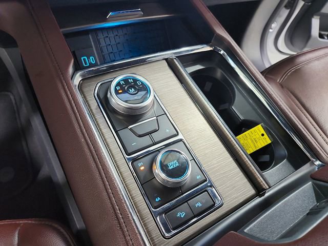 Used 2024 Ford Expedition Limited image 30