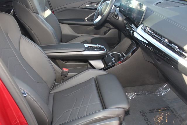 Used 2025 BMW X2 xDrive28i w/ Convenience Package image 25