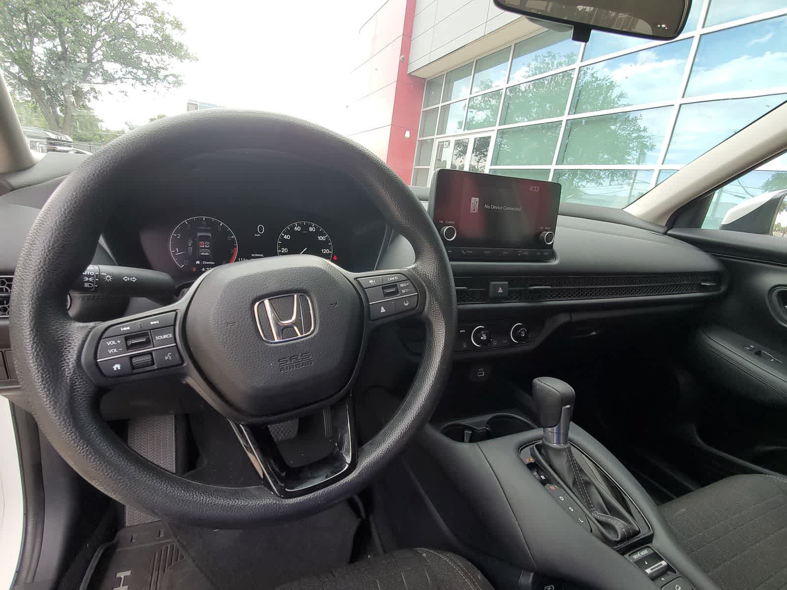 Used 2024 Honda HR-V LX image 13