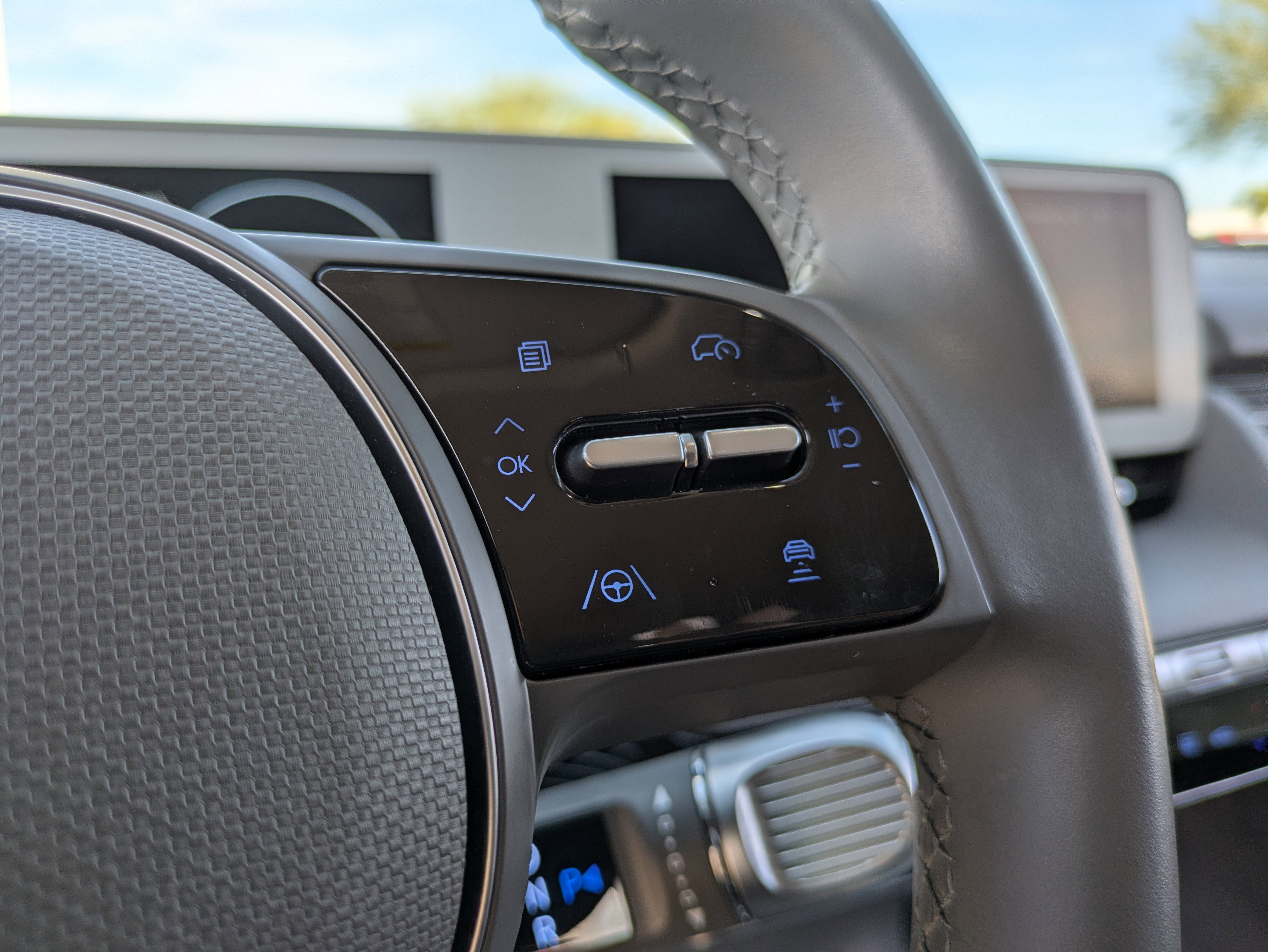 Certified 2023 Hyundai Ioniq 5 SE image 29