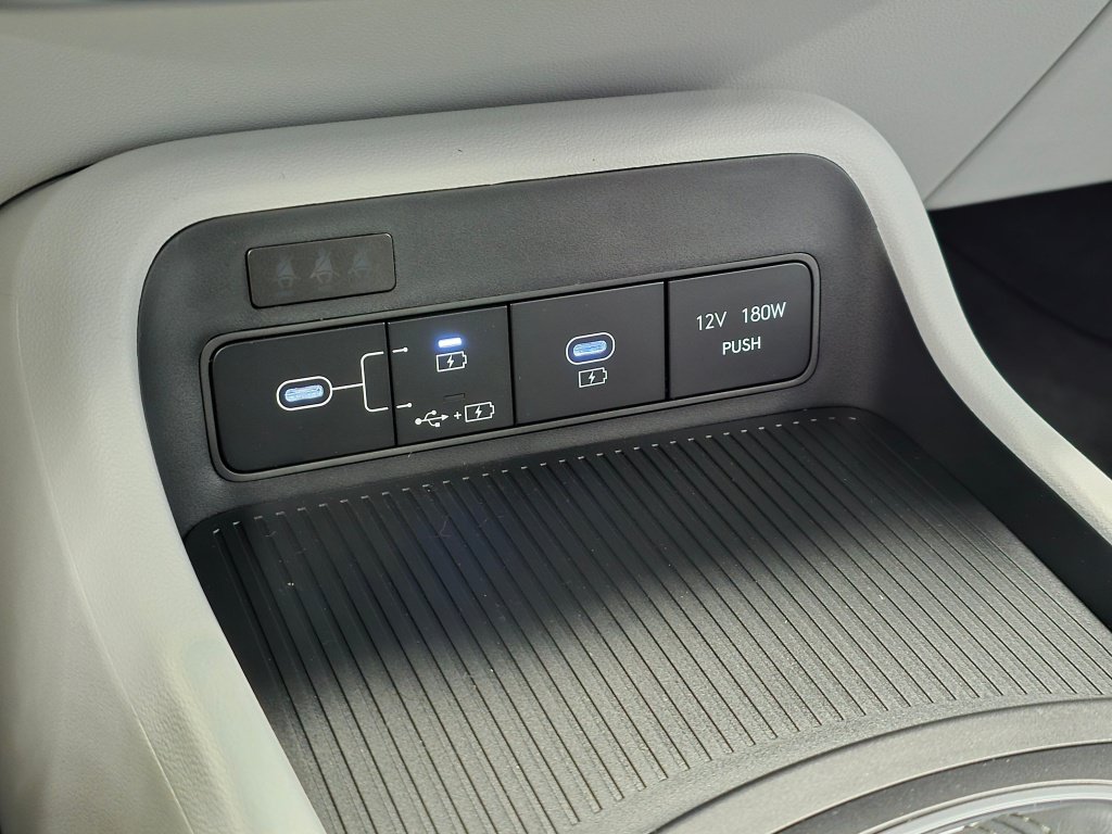 New 2026 Hyundai Kona SE AWD/4WD image 32