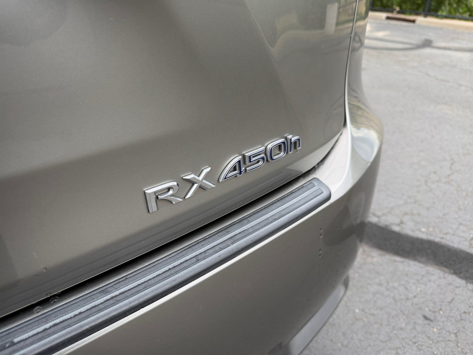 Used 2019 Lexus RX 450h AWD w/ Navigation Package image 23