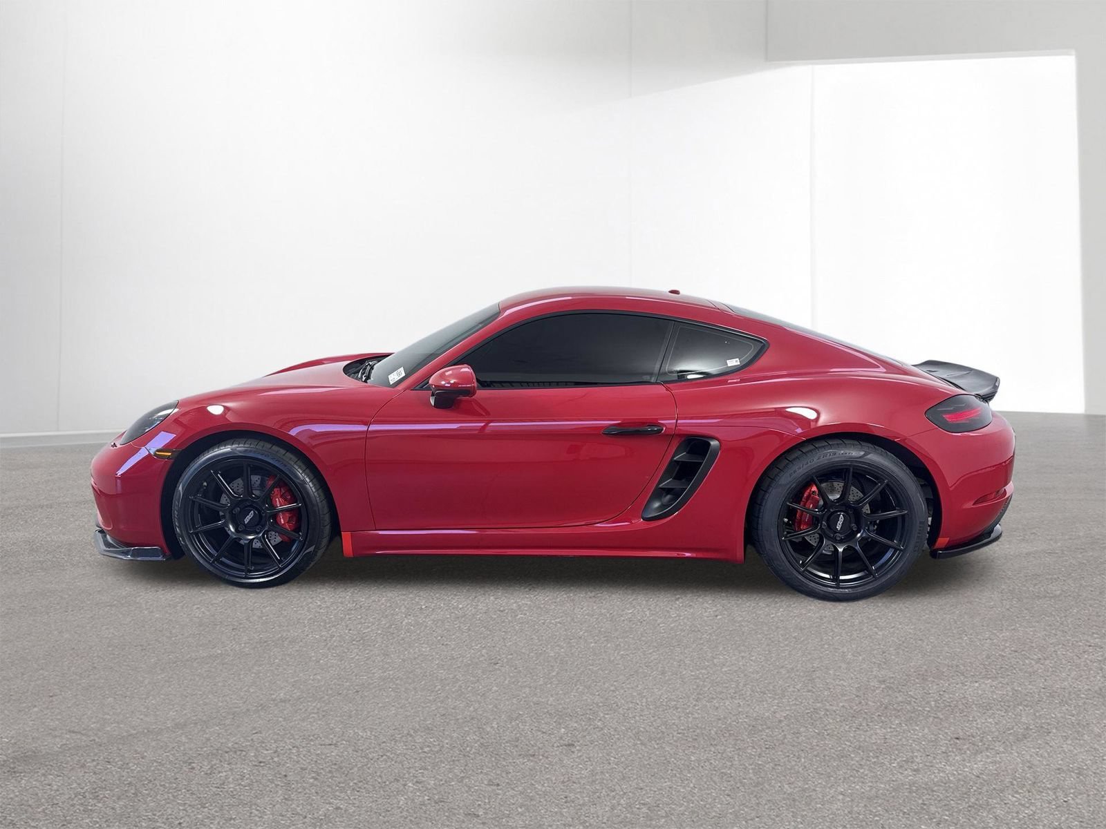 Used 2021 Porsche 718 Cayman S RWD image 25
