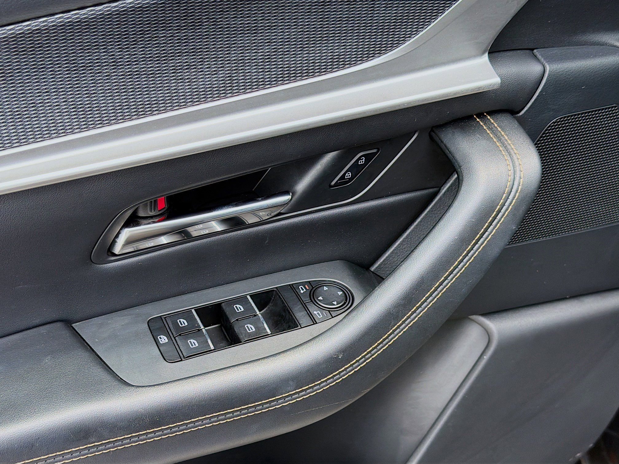 Used 2024 MAZDA CX-90 3.3 Turbo w/ Preferred Plus AWD/4WD image 23