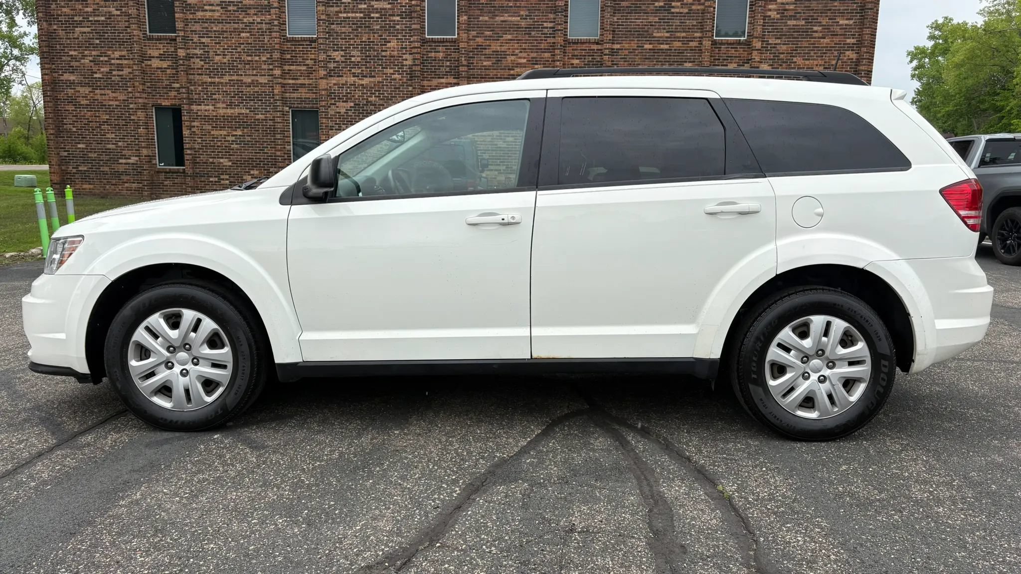 Used 2020 Dodge Journey SE FWD image 5