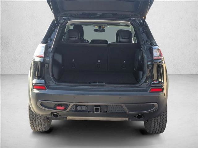 Used 2019 Jeep Cherokee Trailhawk image 6