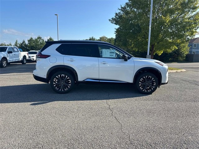 New 2026 Nissan Rogue Platinum w/ Platinum Premium Package image 3