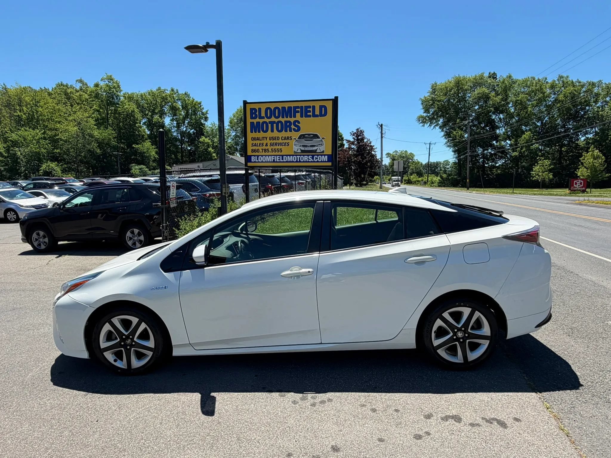 Used 2016 Toyota Prius Three Touring FWD image 8
