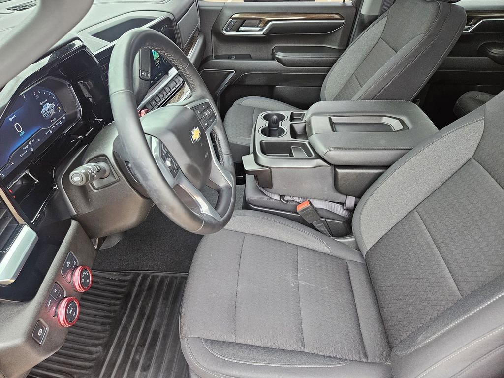 Used 2024 Chevrolet Silverado 1500 LT w/ Z71 Off-Road Package image 18