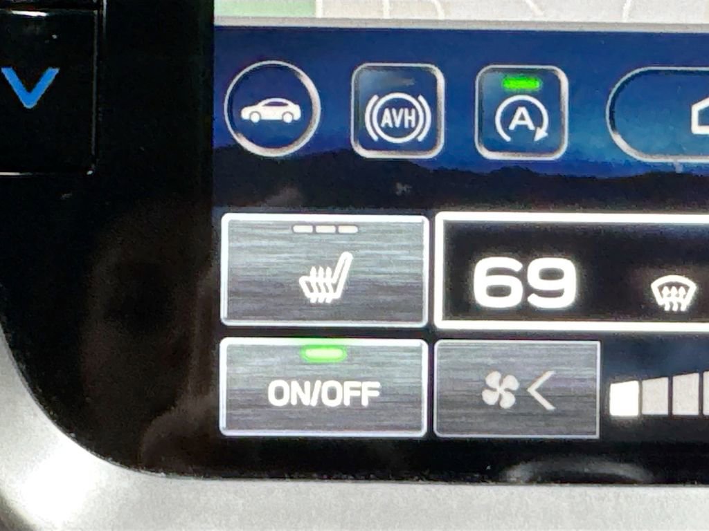 Used 2023 Subaru Outback Limited image 19