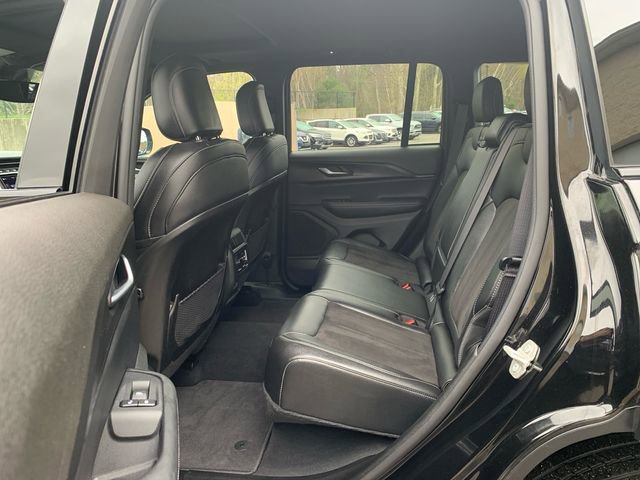 Used 2024 Jeep Grand Cherokee Altitude AWD/4WD image 14
