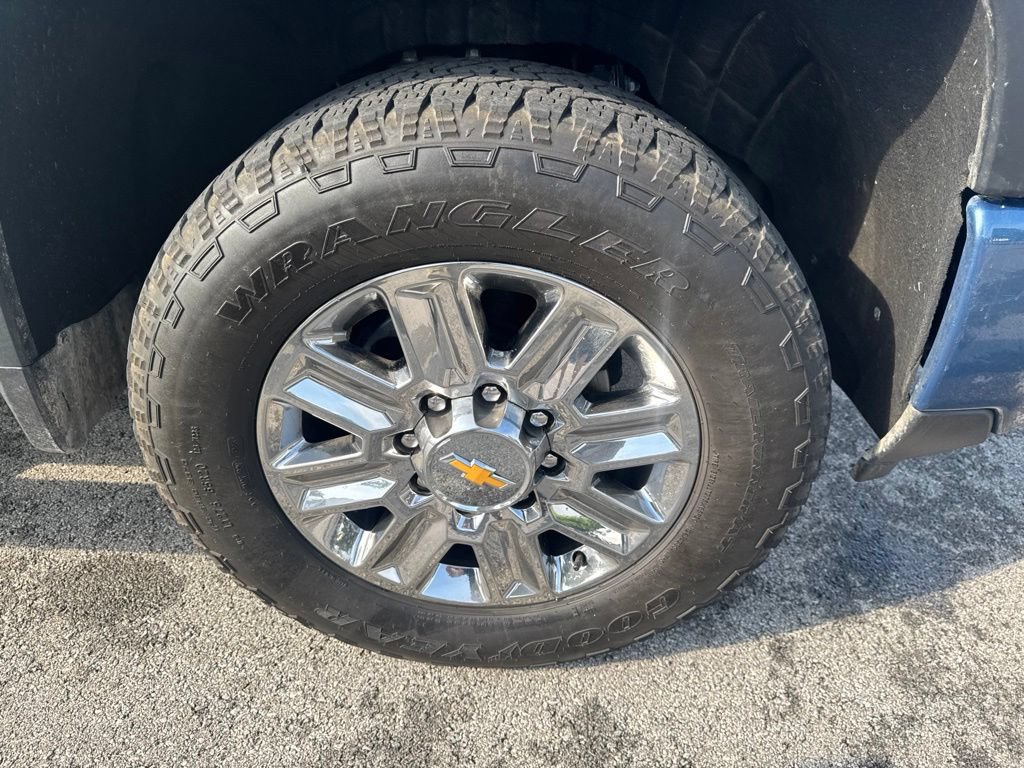 Used 2026 Chevrolet Silverado 2500 High Country w/ Technology Package AWD/4WD image 42