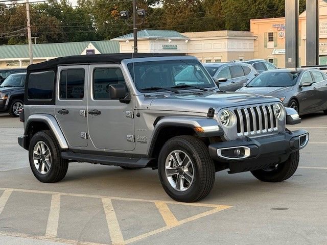 Used 2020 Jeep Wrangler Unlimited Sahara image 2