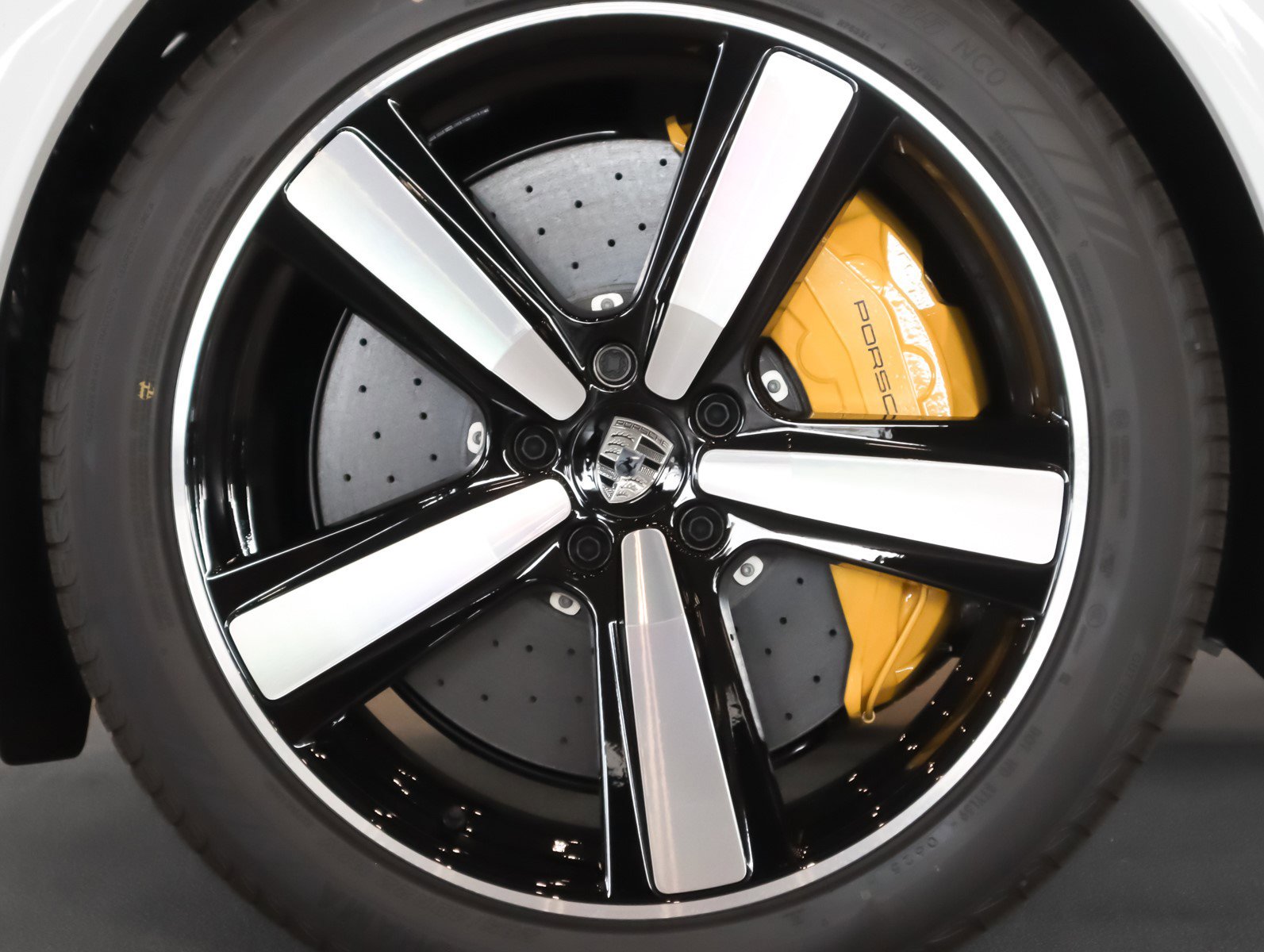 New 2026 Porsche Cayenne Turbo image 13