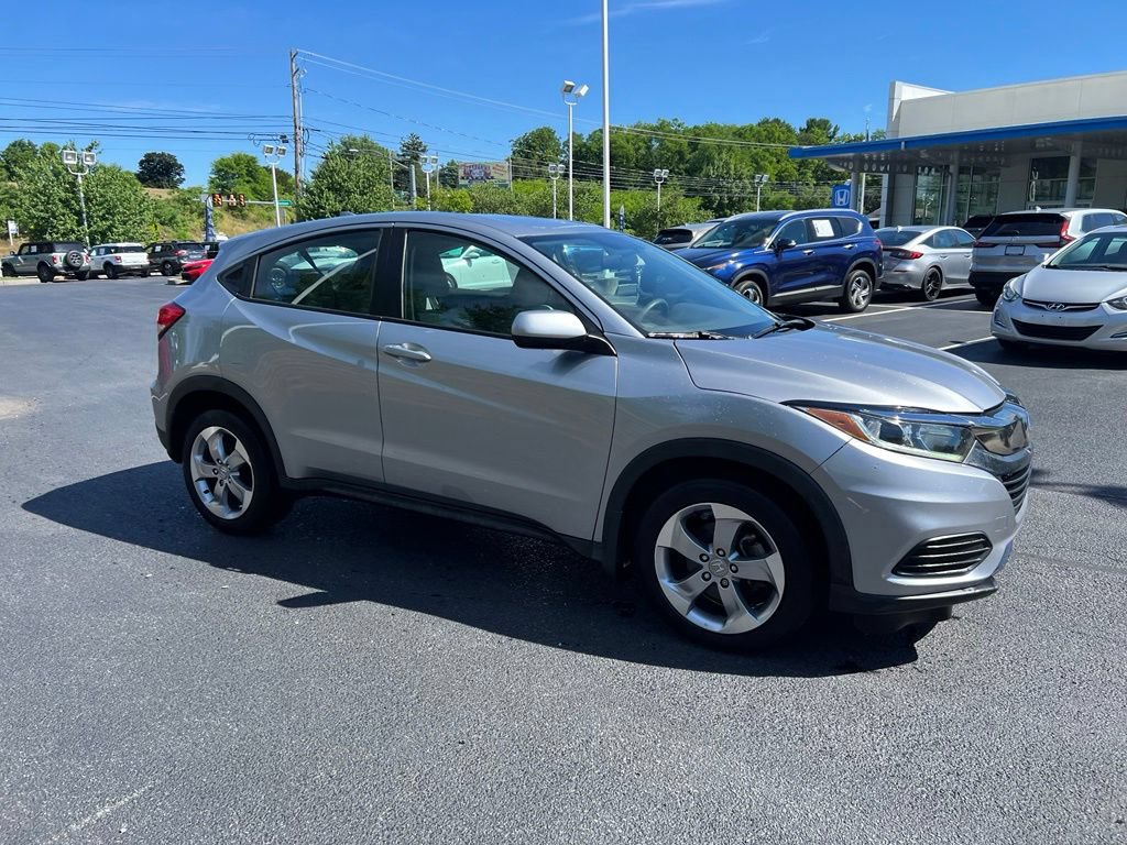 Used 2019 Honda HR-V LX image 2