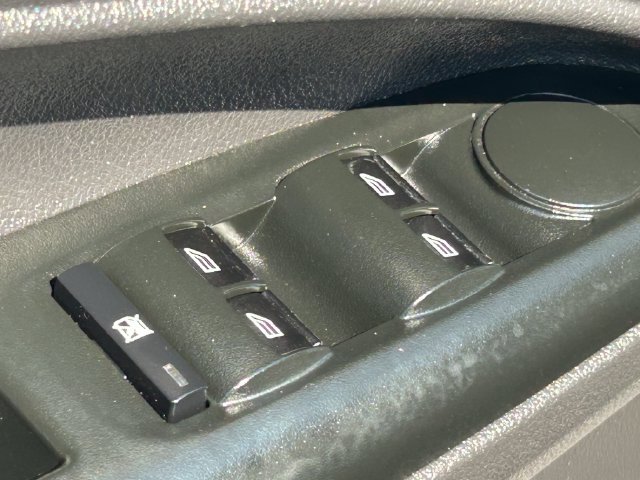 Used 2018 Ford Transit Connect XL FWD image 25