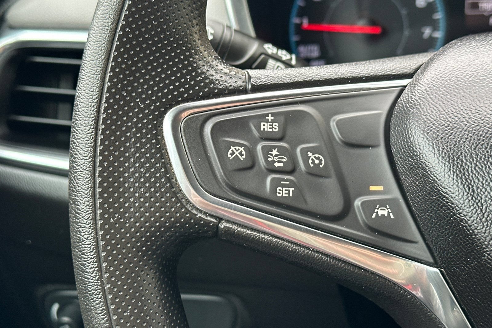 Certified 2020 Chevrolet Equinox LS AWD/4WD image 31