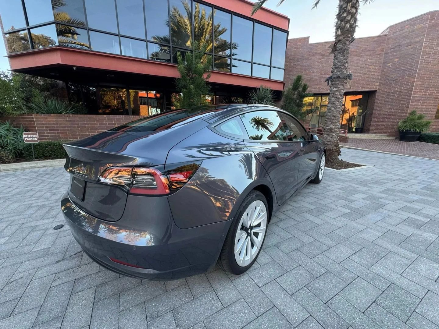 Used 2023 Tesla Model 3 Standard Range RWD image 6