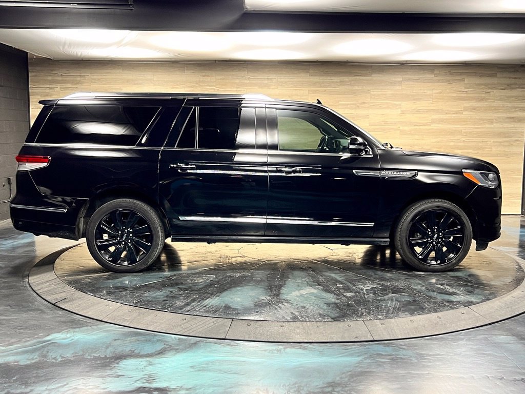 Used 2024 Lincoln Navigator L 4WD image 24