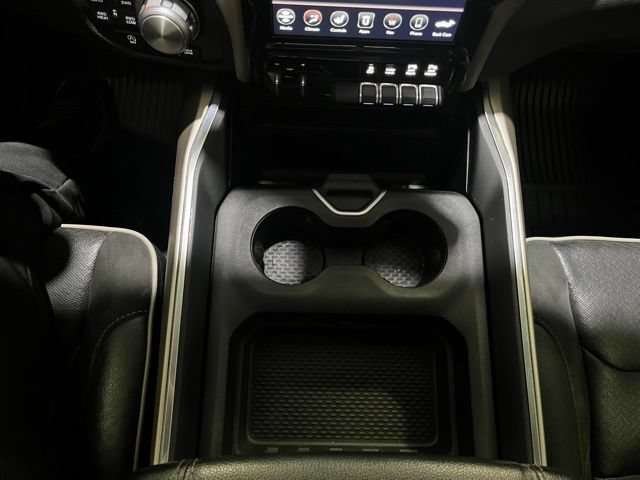 Used 2020 RAM 1500 Laramie AWD/4WD image 21