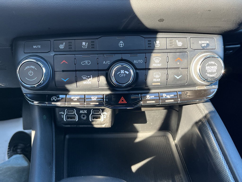 Used 2024 Dodge Durango GT image 28