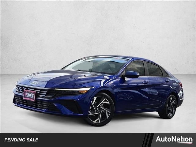 Certified 2025 Hyundai Elantra SEL FWD image 1