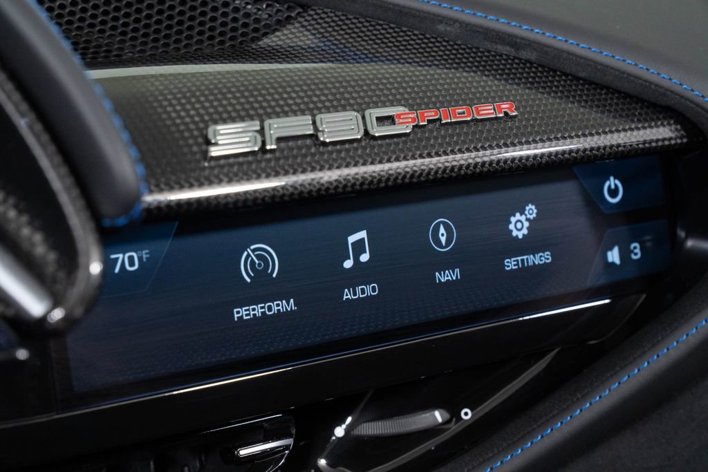 Used 2022 Ferrari SF90 Spider image 37
