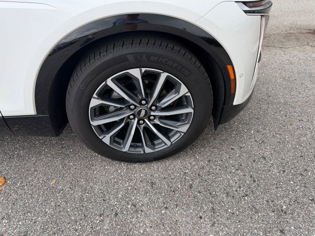 Used 2024 Cadillac Lyriq Sport image 4