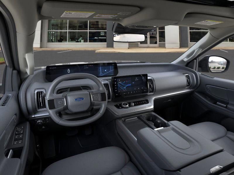 New 2026 Ford Expedition Active image 9