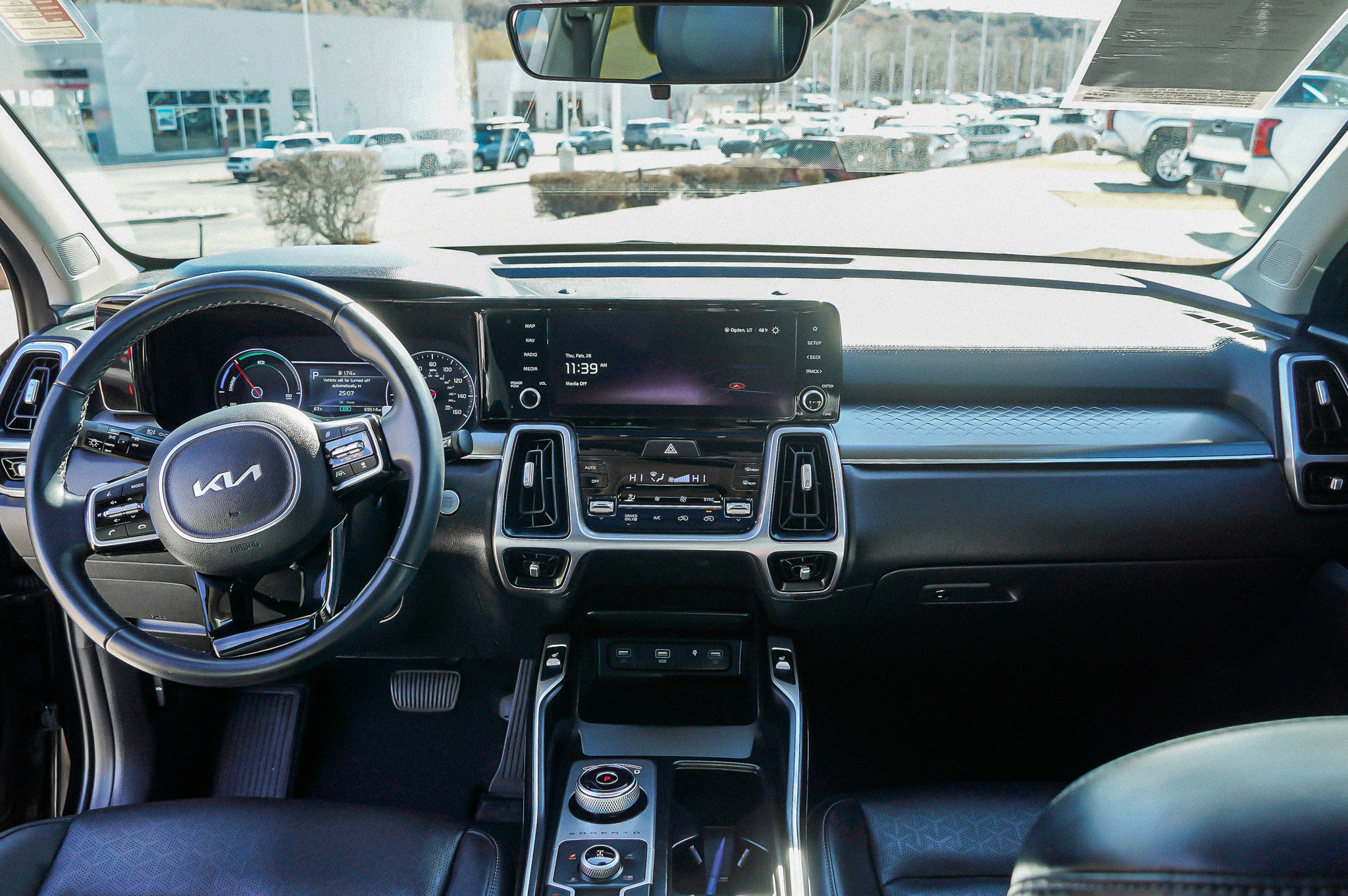 Used 2022 Kia Sorento EX w/ Panoramic Sunroof Package image 32