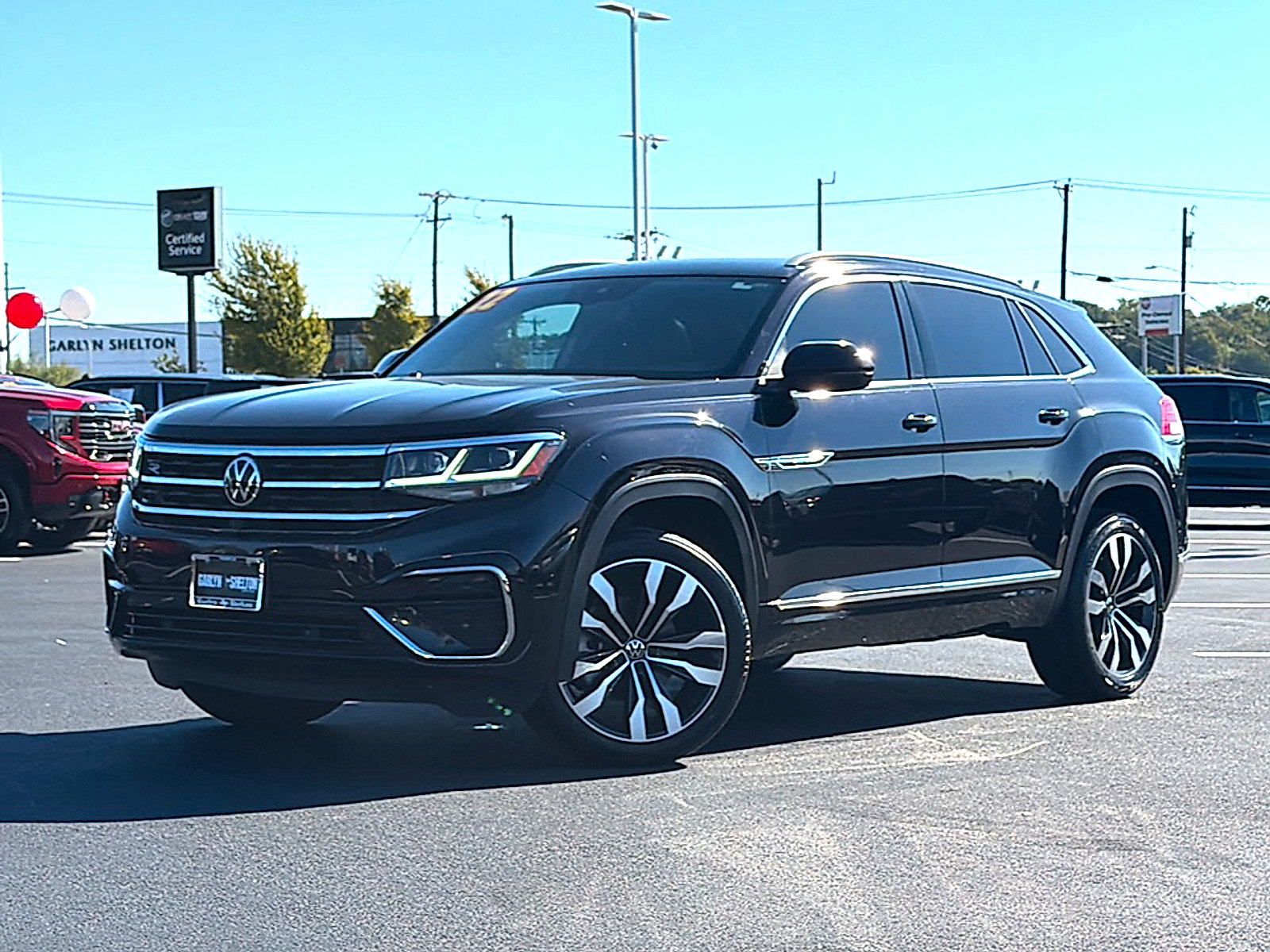 Used 2022 Volkswagen Atlas Cross Sport SEL Premium R-Line w/ Cross Sport MDO Package AWD/4WD image 2