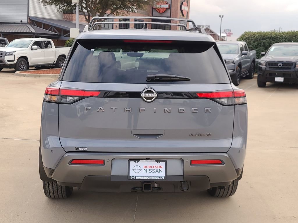New 2026 Nissan Pathfinder Platinum FWD image 3