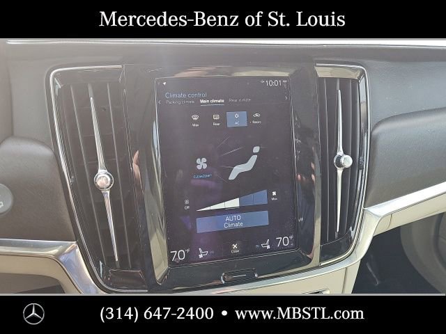 Used 2017 Volvo V90 T6 Cross Country image 28