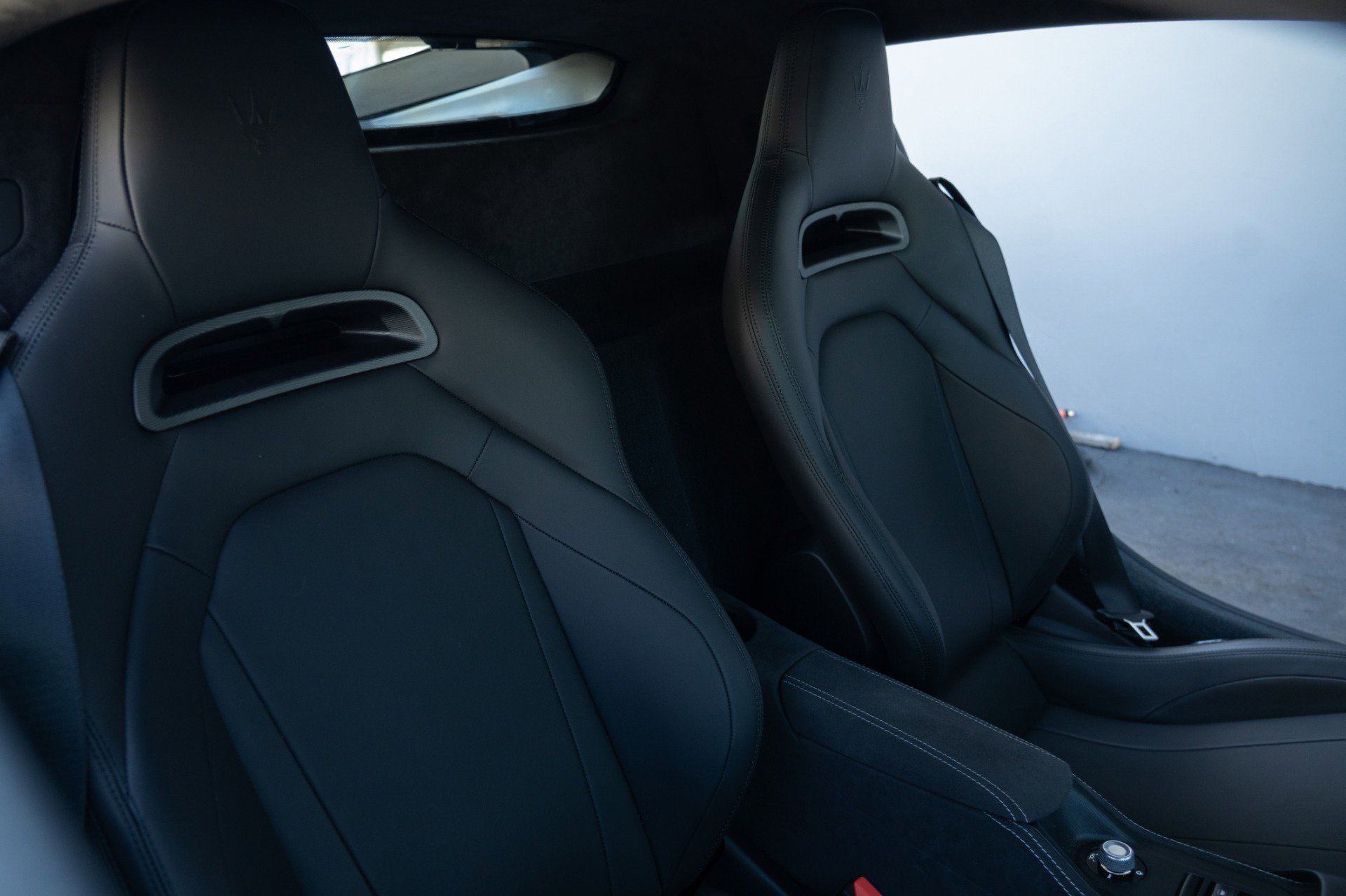 Used 2023 Maserati MC20 Coupe image 6