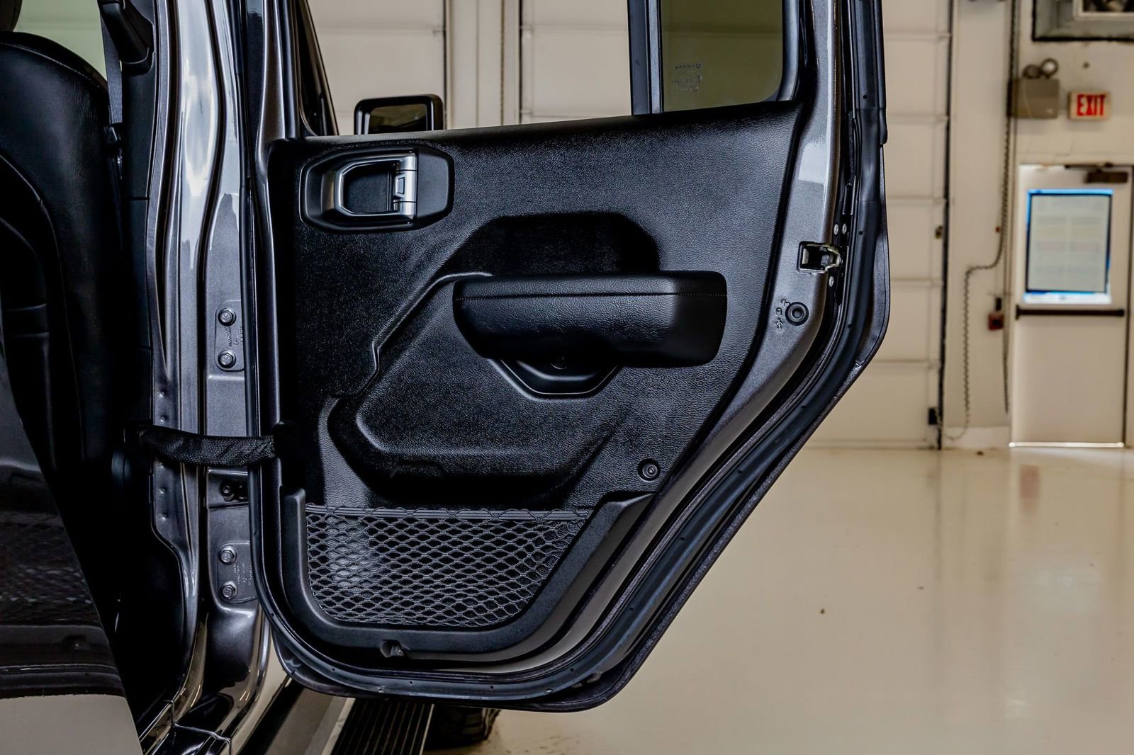 Used 2023 Jeep Gladiator Rubicon w/ LED Lighting Group image 40