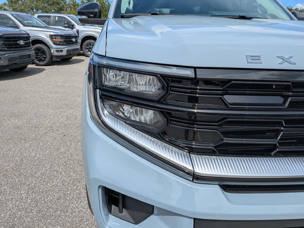 New 2027 Ford Expedition Platinum w/ Driver's Package AWD/4WD image 9