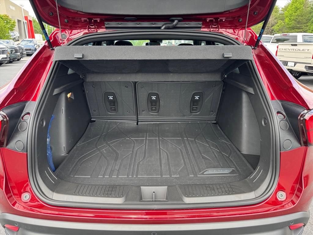 Used 2025 Chevrolet Trax RS w/ Sunroof Package FWD image 10