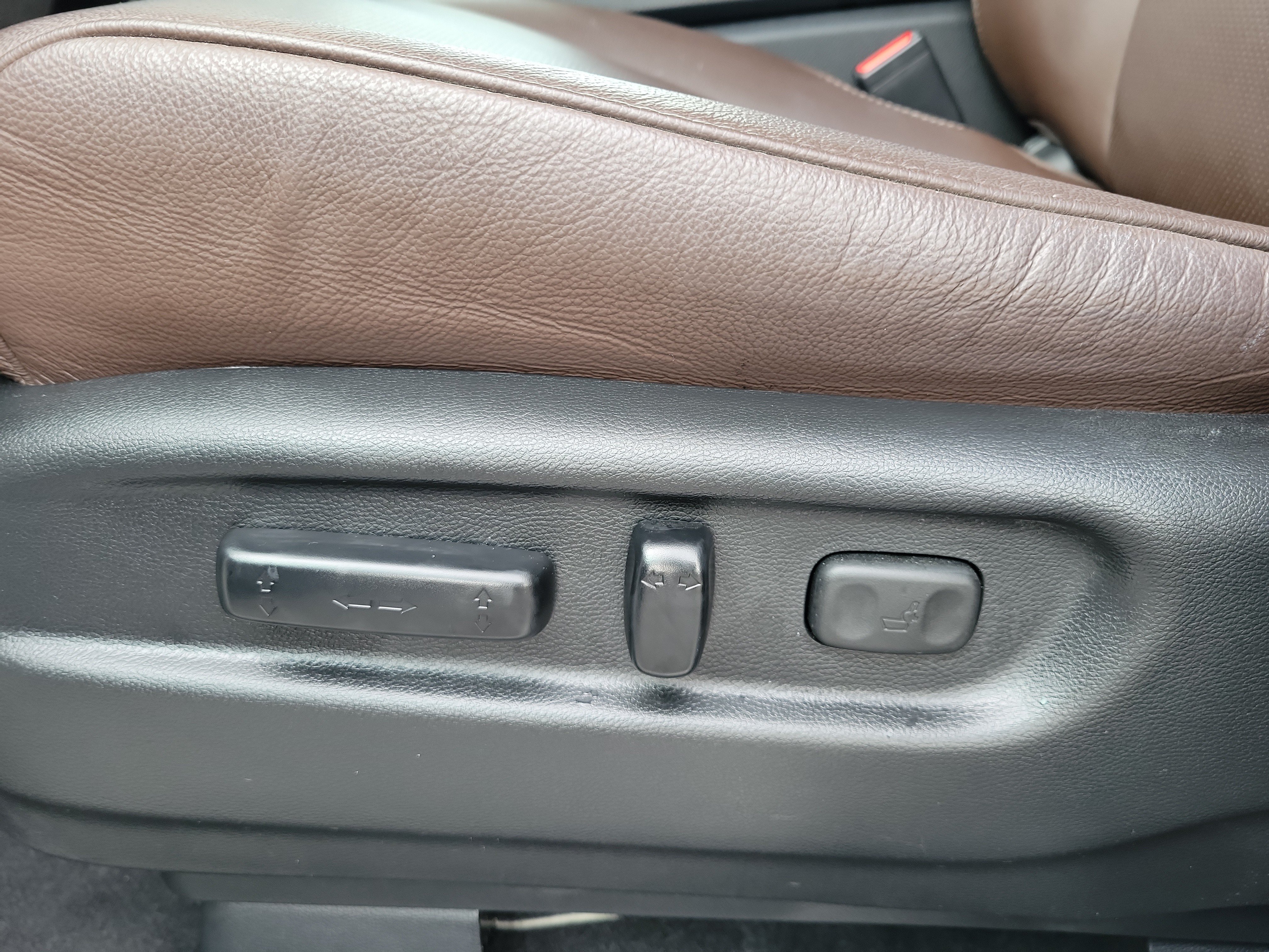 Used 2025 Honda Passport EX-L image 21