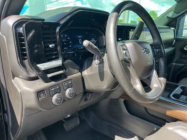 Used 2025 Chevrolet Silverado 3500 High Country w/ High Country Premium Package AWD/4WD image 12