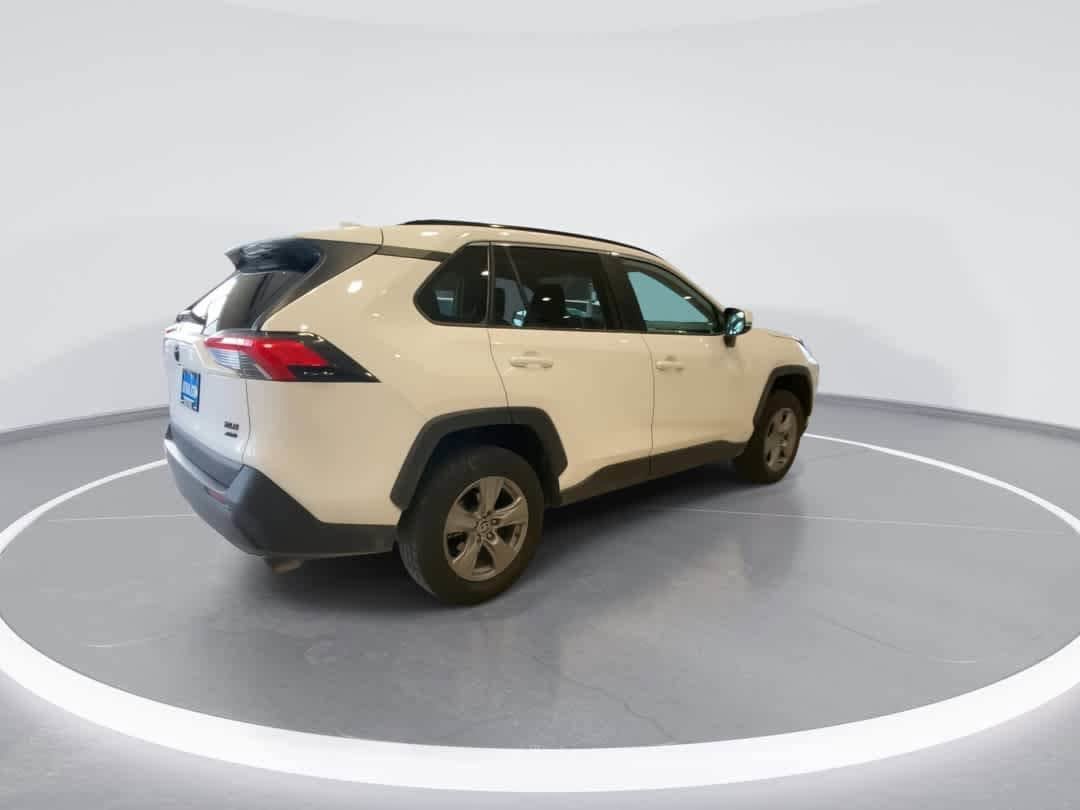 Used 2023 Toyota RAV4 XLE w/ XLE Grade Weather Package AWD/4WD image 8