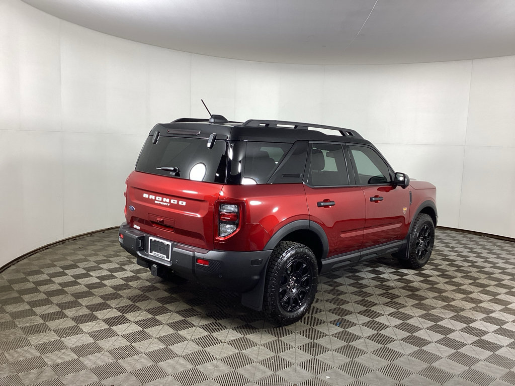 Used 2025 Ford Bronco Sport Badlands w/ Badlands Tech Package AWD/4WD image 2