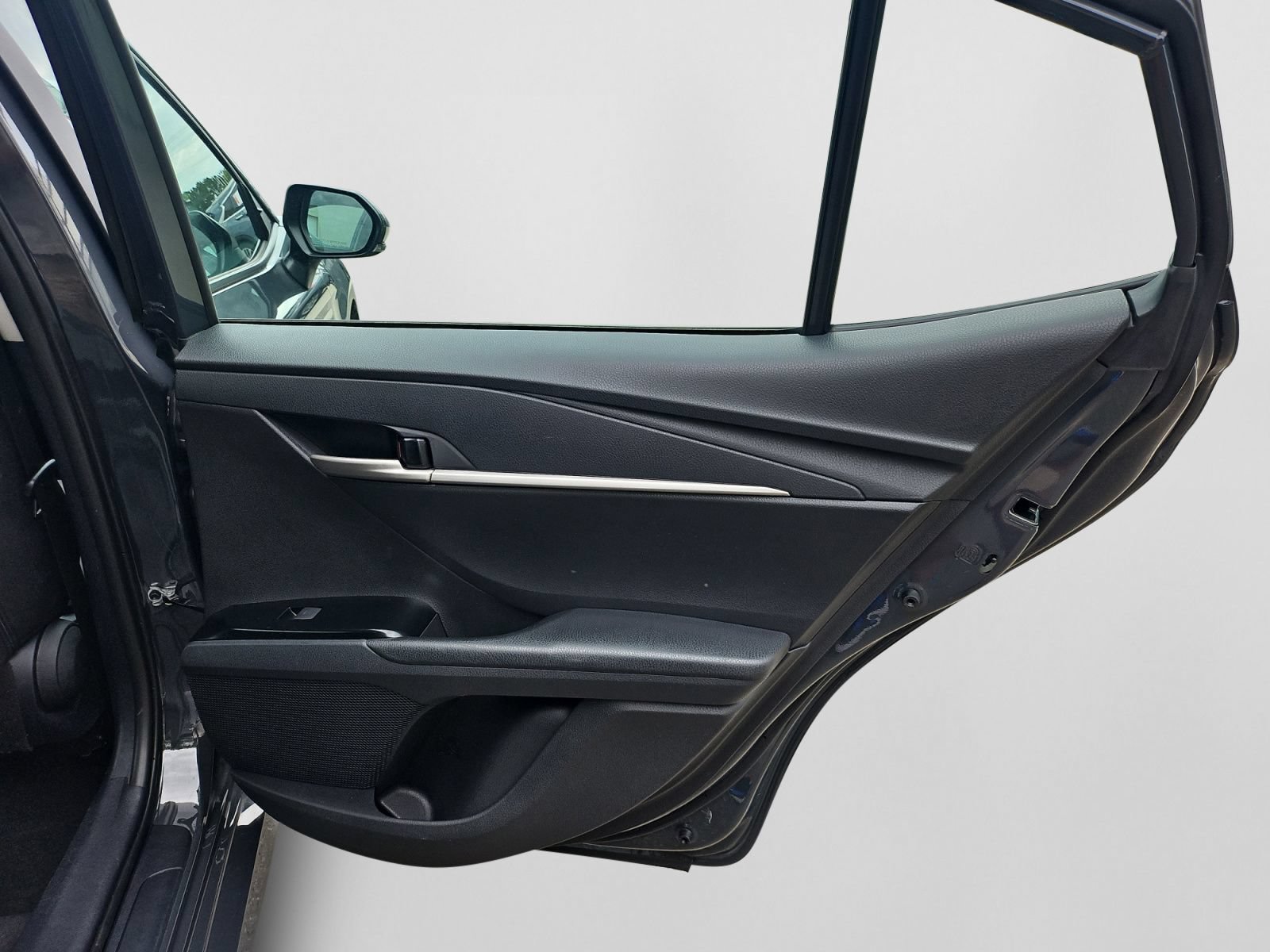 Used 2025 Toyota Camry LE FWD image 37