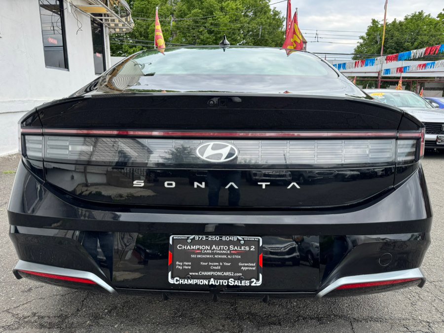 Used 2025 Hyundai Sonata SEL FWD image 6