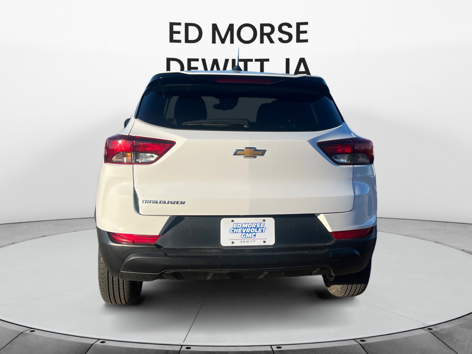 Used 2024 Chevrolet TrailBlazer LS w/ LS Convenience Package image 4