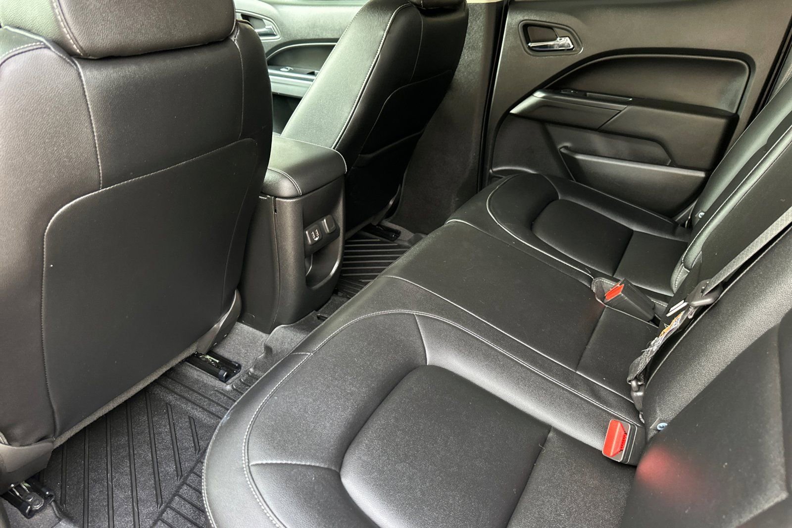 Certified 2020 Chevrolet Colorado ZR2 w/ ZR2 Midnight Special Edition image 14