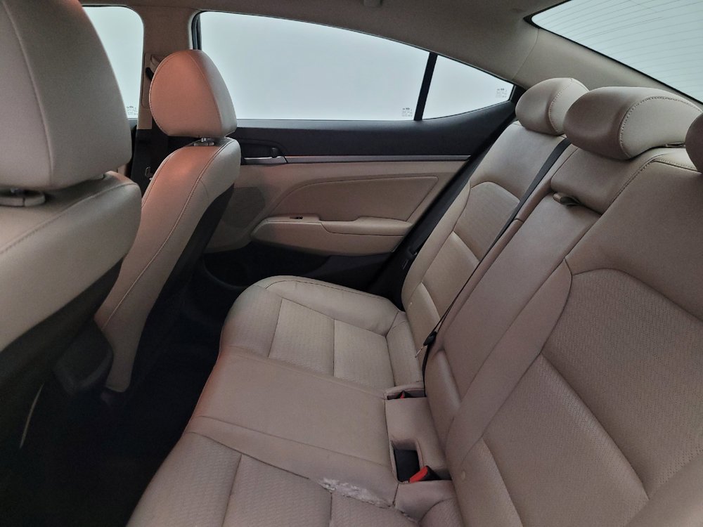 Used 2017 Hyundai Elantra Limited FWD image 18
