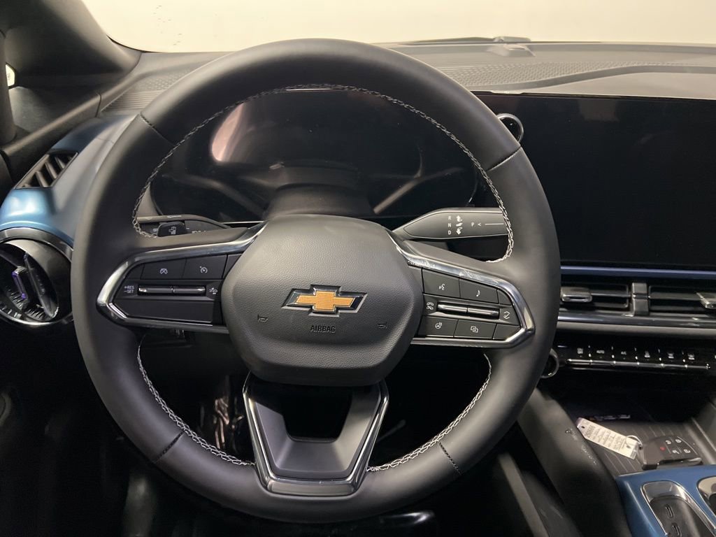 New 2026 Chevrolet Equinox EV LT image 13