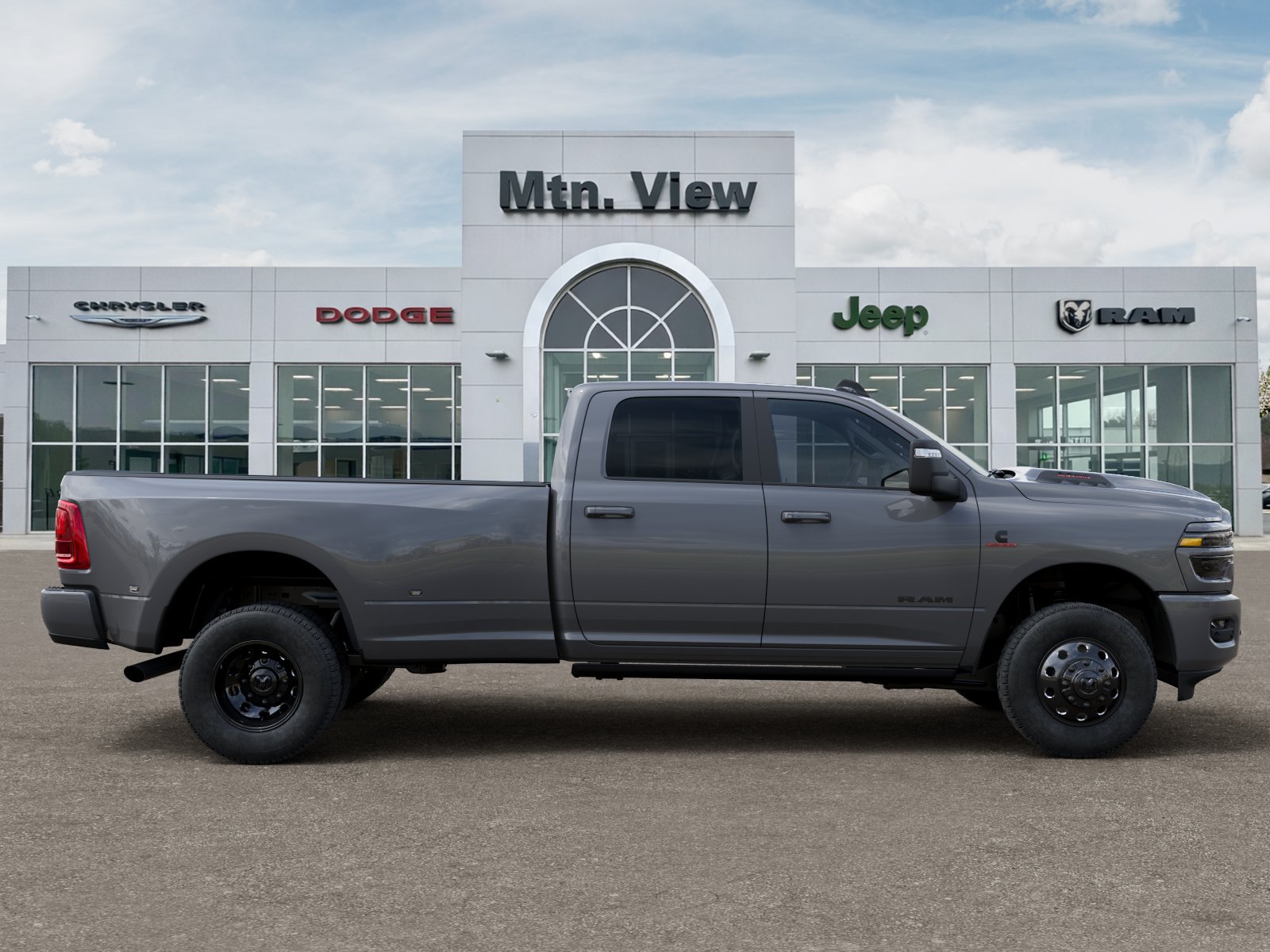 New 2026 RAM 3500 Laramie AWD/4WD image 21